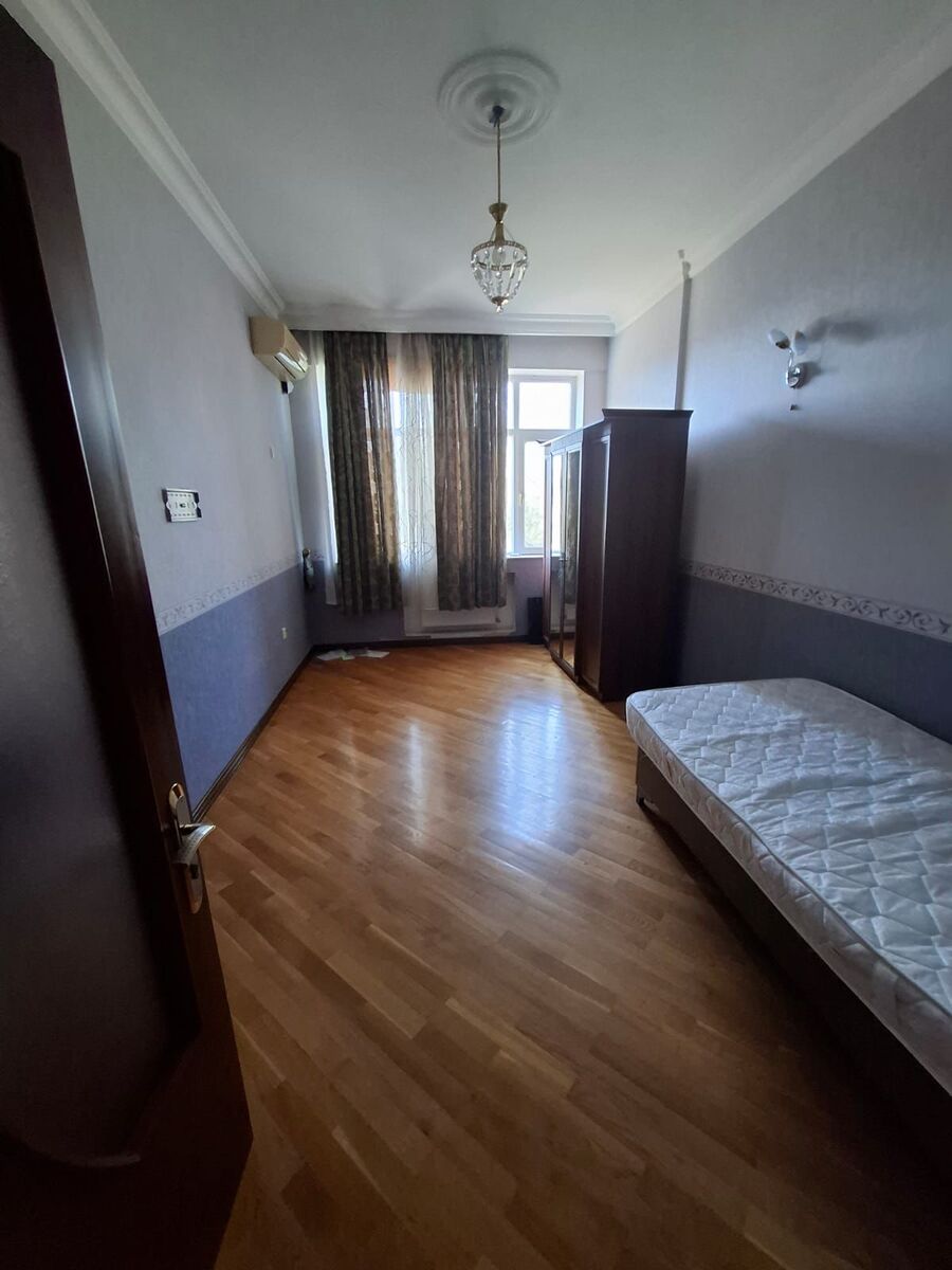 İcarəyə verilir 3 otaqlı yeni tikili 140 m² — Mənzil, Bakı (10)