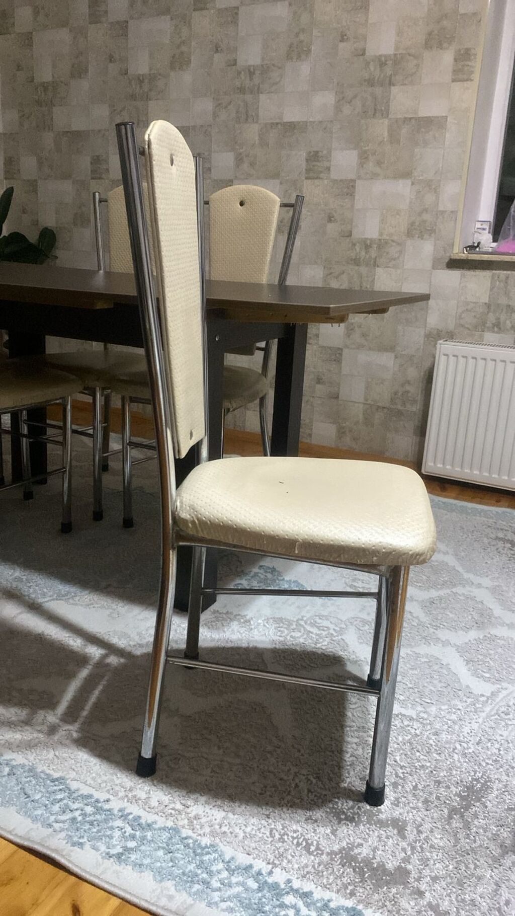 Yemək masası və 6 ədəd stul dəsti - Masa: düzbucaqlı formalı, tünd — Mebel, Bakı (4)
