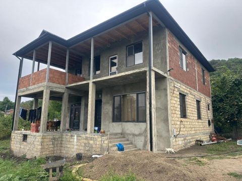 Satılır 7 otaqlı həyət evi/bağ evi 250 m²