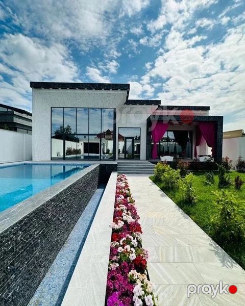 İcarəyə verilir 4 otaqlı həyət evi/bağ evi 250 m²