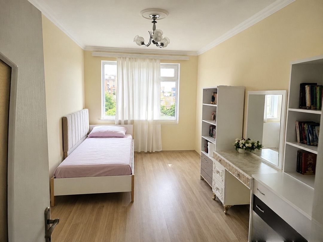 Satılır 4 otaqlı köhnə tikili 100 m² — Mənzil, Bakı (6)
