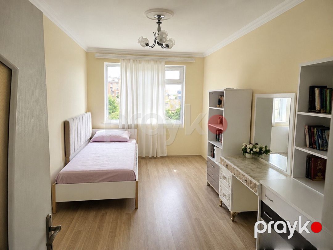 Satılır 4 otaqlı köhnə tikili 100 m² — Mənzil, Bakı (6)