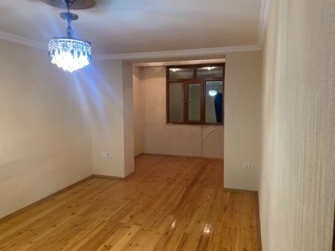 Satılır 3 otaqlı köhnə tikili 70 m² — Bakı