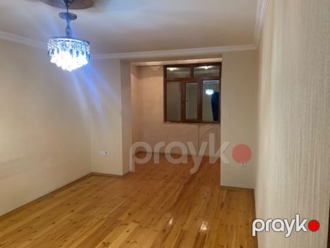 Satılır 3 otaqlı köhnə tikili 70 m²