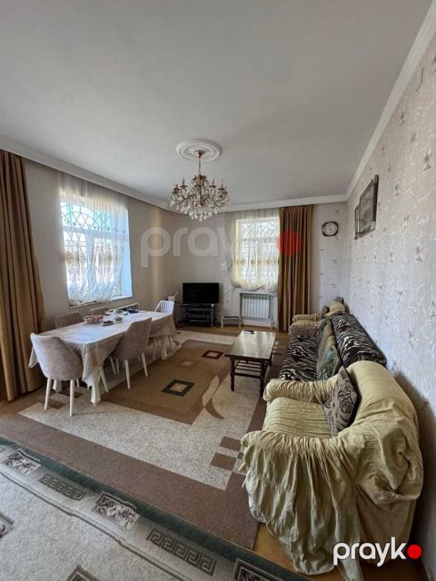 Satılır 9 otaqlı həyət evi/bağ evi 470 m²