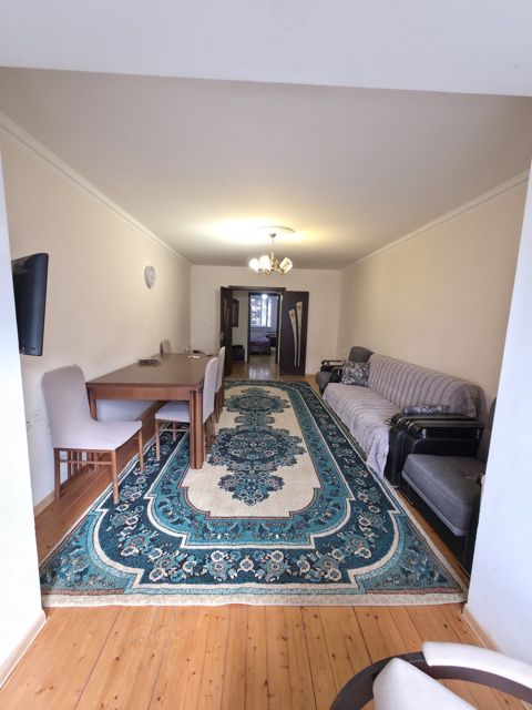 Satılır 3 otaqlı köhnə tikili 85 m² — Bakı