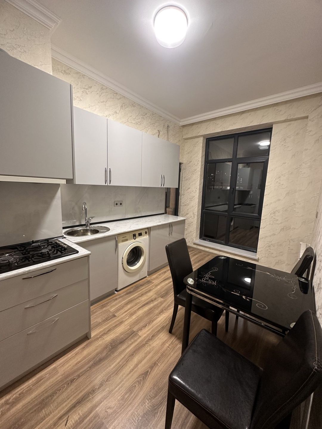 İcarəyə verilir 2 otaqlı yeni tikili 77 m² — Mənzil, Bakı (9)