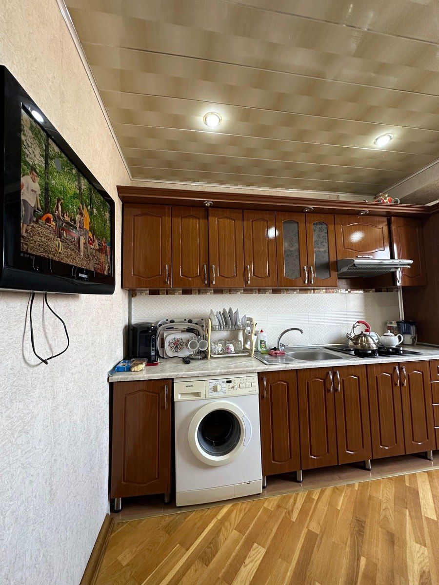 Satılır 4 otaqlı köhnə tikili 94 m² — Mənzil, Bakı (9)
