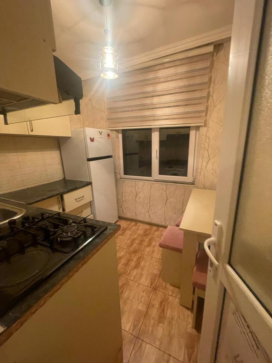 İcarəyə verilir 1 otaqlı köhnə tikili 40 m² — Mənzil, Bakı (8)