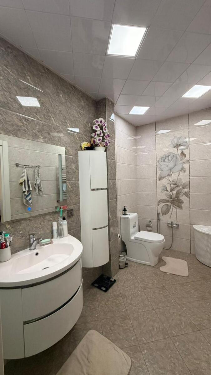 İcarəyə verilir 3 otaqlı yeni tikili 136 m² — Mənzil, Bakı (10)