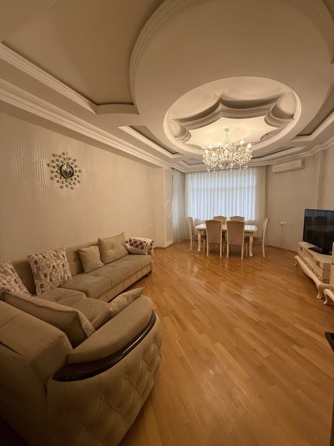 İcarəyə verilir 3 otaqlı yeni tikili 140 m² — Bakı