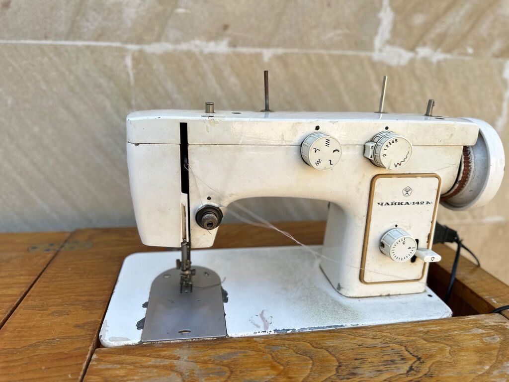 Tikiş maşını Chayka, İşlənmiş,Elektromexaniki, 2 saplı Ünvandan götürmə — Elektronika, Bakı (2)