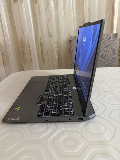 Noutbuk Lenovo — Bakı