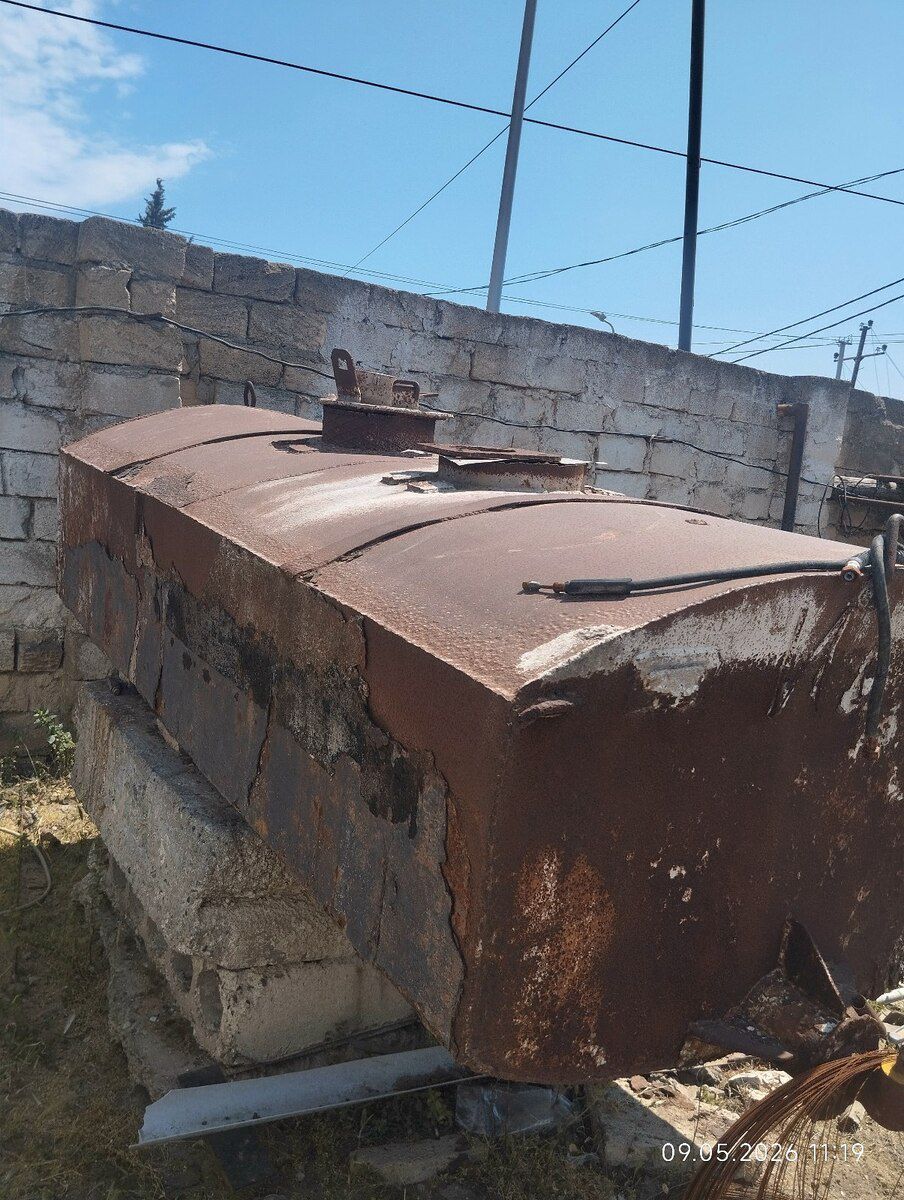 Su çəni — Su çənləri, kanisterləri, bochkalar, Bakı (4)
