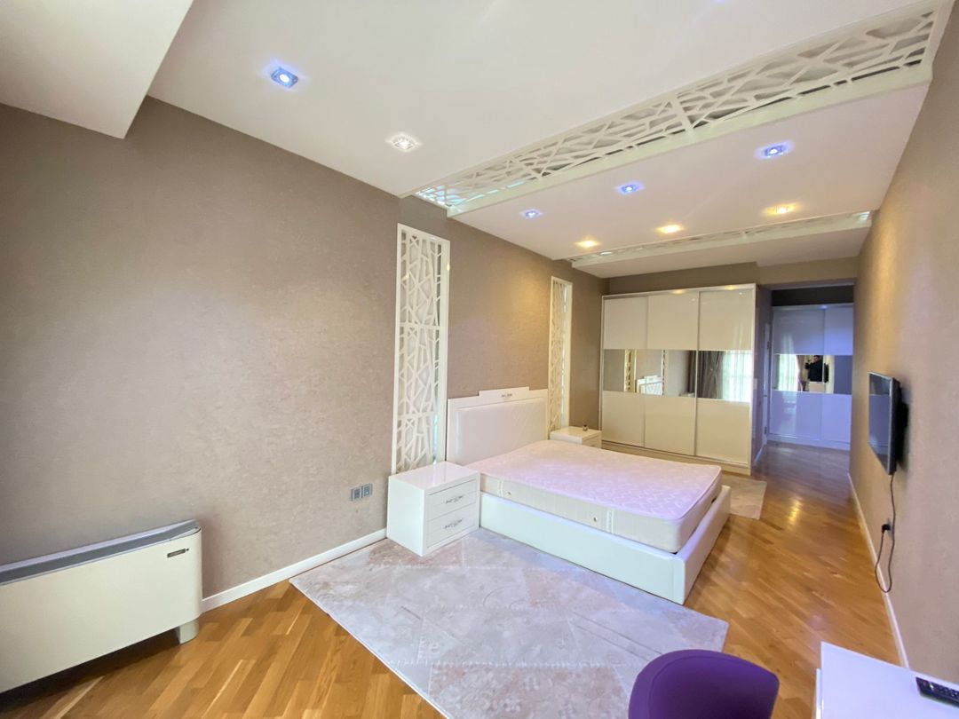 İcarəyə verilir 4 otaqlı yeni tikili 200 m² — Mənzil, Bakı (11)