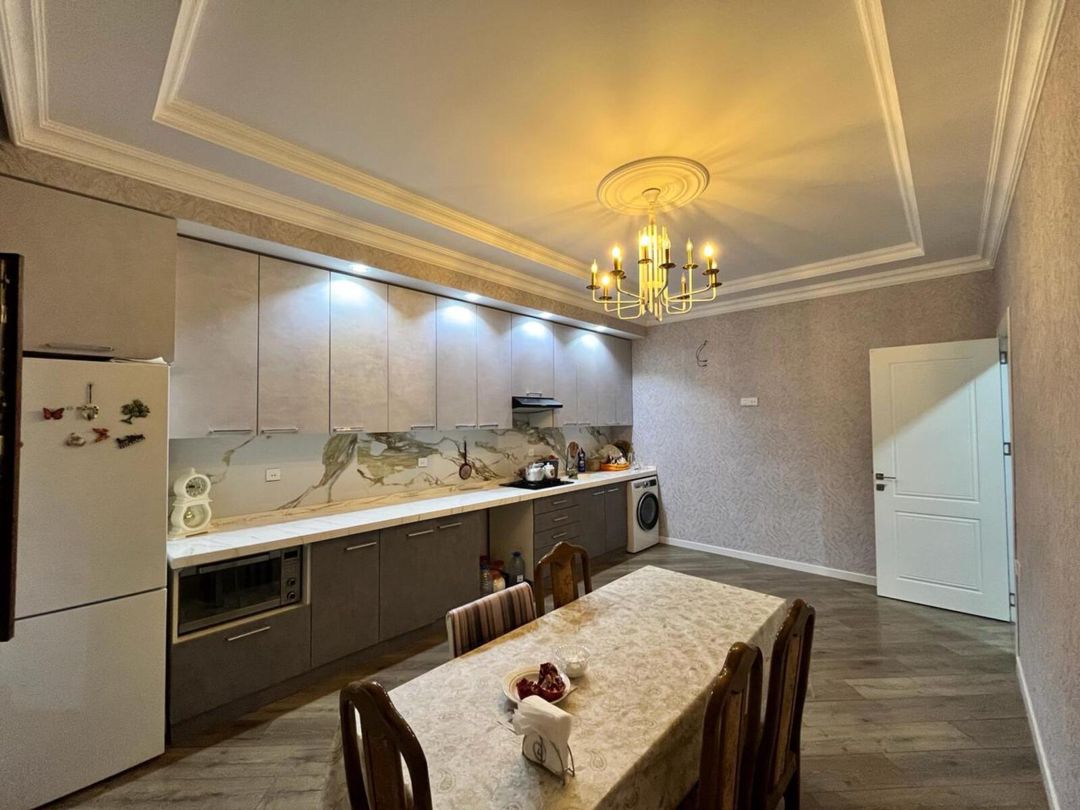 Satılır 5 otaqlı həyət evi/bağ evi 230 m² — Ev, villa, Bakı (6)