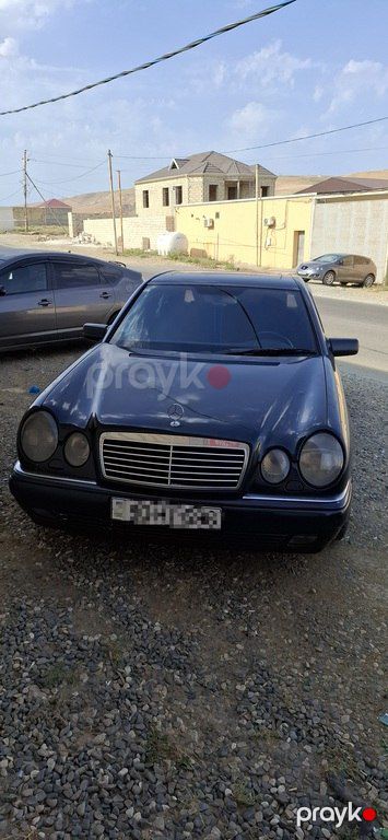 Mercedes E 230, 2.3 L, 1996 il, 516 958 km