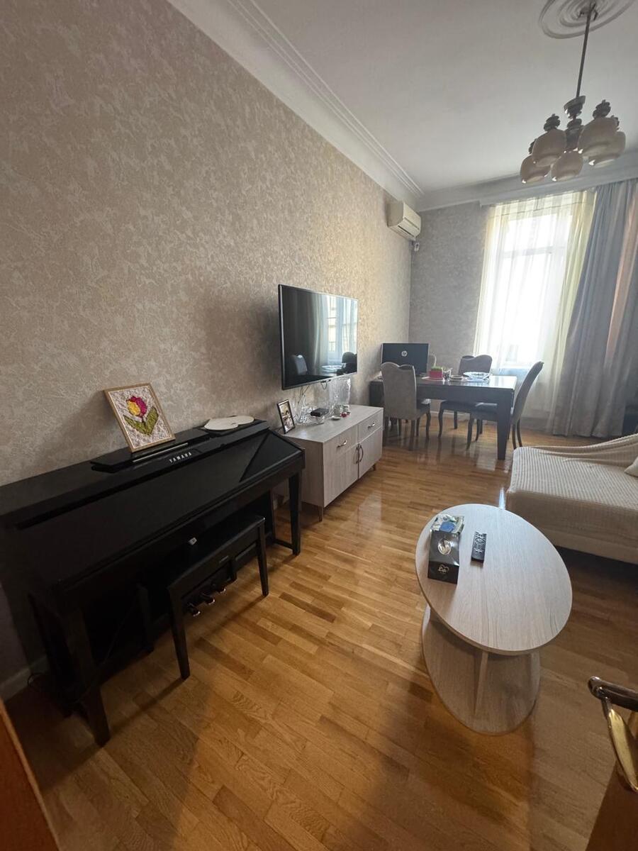 Satılır 3 otaqlı köhnə tikili 80 m² — Mənzil, Bakı (2)