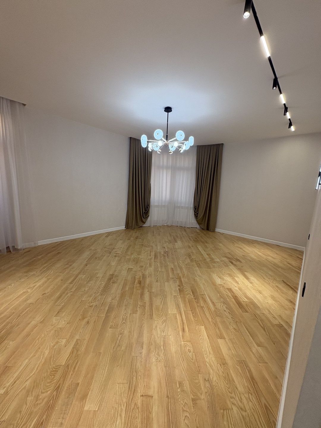 Satılır 3 otaqlı yeni tikili 131 m² — Mənzil, Bakı (5)