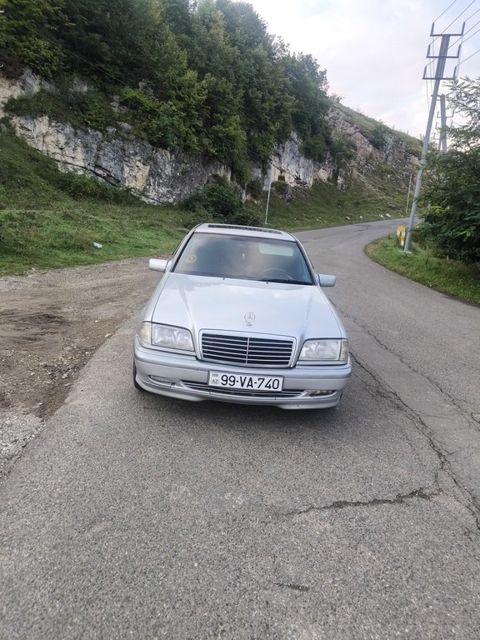 Mercedes C 200, 2.0 L, 2000 il, 300 000 km — Tovuz