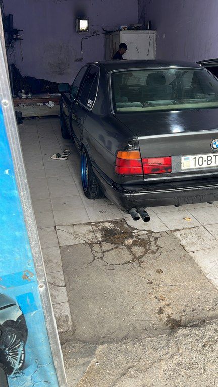 BMW 525, 2.5 L, 1990 il, 259 900 km — Avtomobillər, Bakı (7)