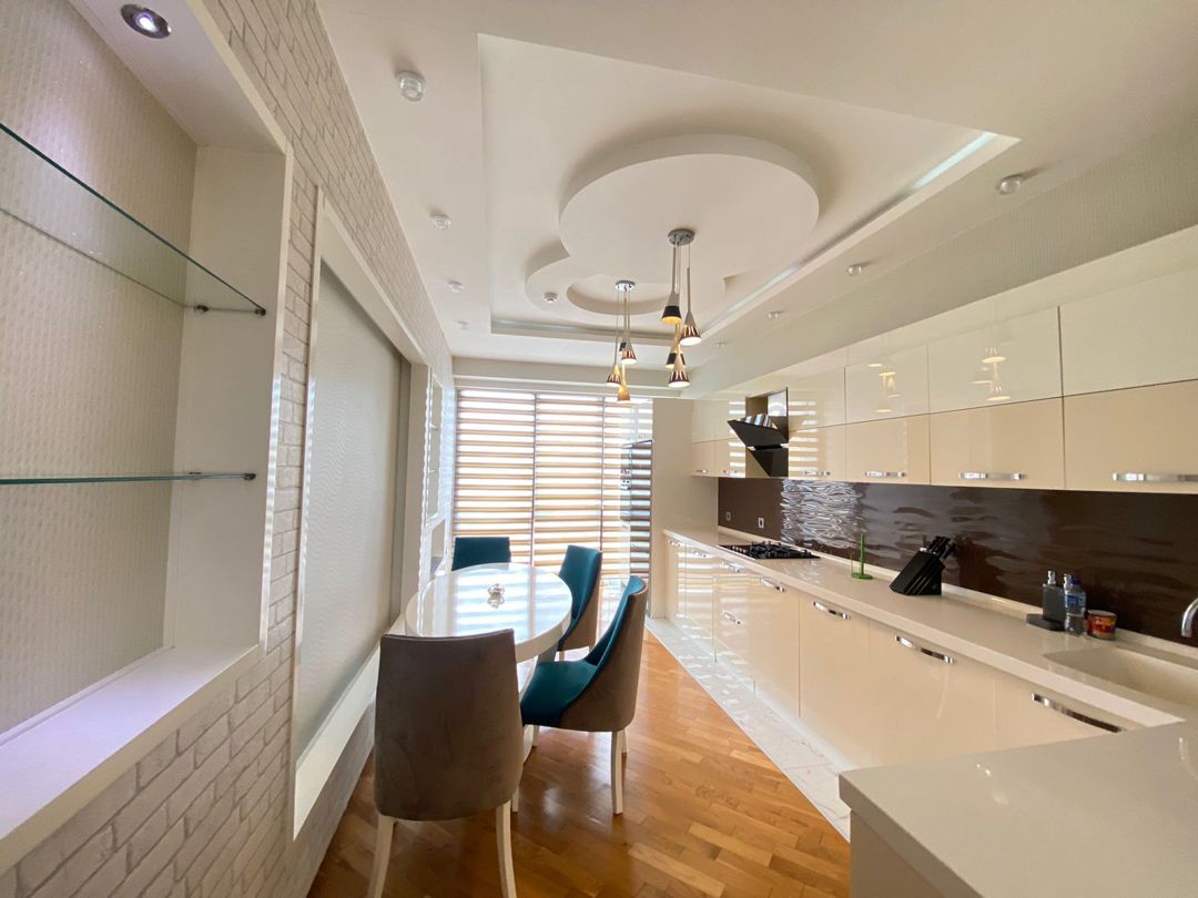 İcarəyə verilir 4 otaqlı yeni tikili 200 m² — Mənzil, Bakı (10)
