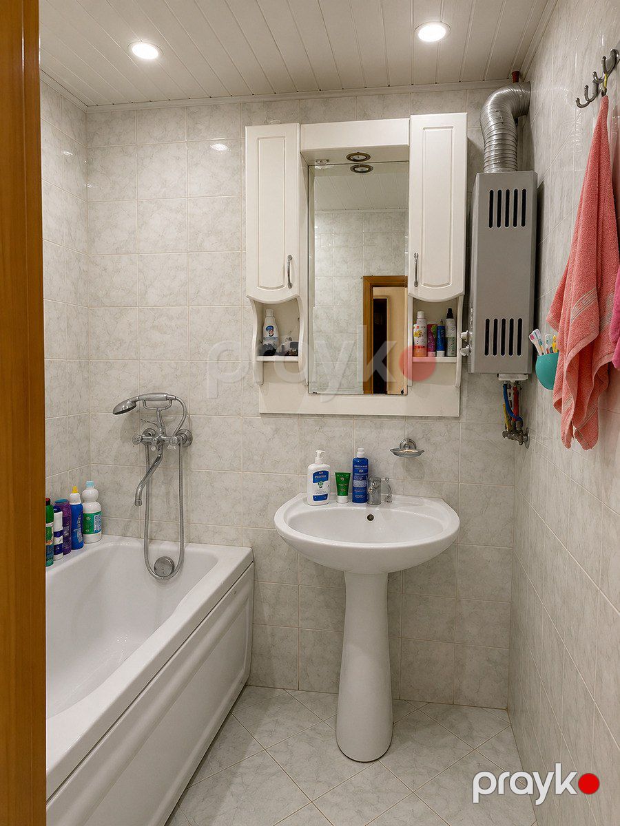 Satılır 2 otaqlı köhnə tikili 48 m² — Mənzil, Bakı (7)