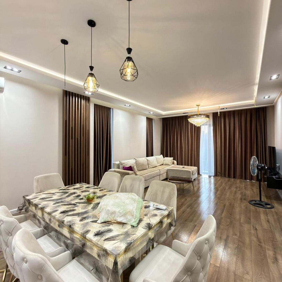 Satılır 5 otaqlı həyət evi/bağ evi 200 m² — Ev, villa, Bakı (11)