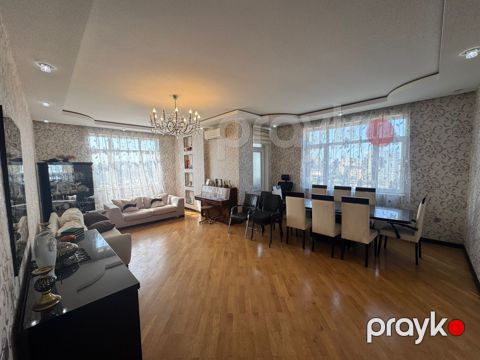 Satılır 3 otaqlı yeni tikili 130 m²