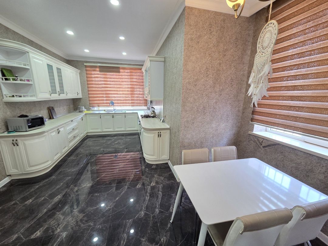 Satılır 6 otaqlı həyət evi/bağ evi 280 m² — Ev, villa, Bakı (2)