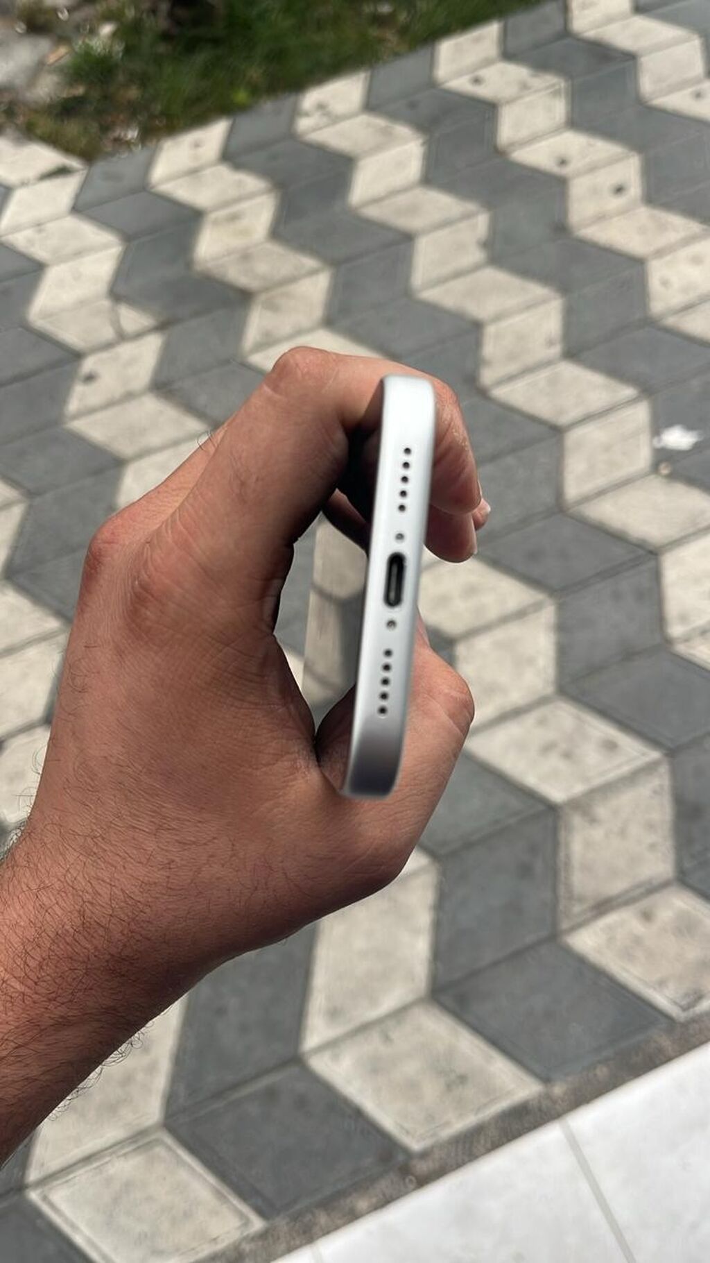 IPhone 17 Pro, Ağ, Simsiz şarj — Apple iPhone, Bakı (5)