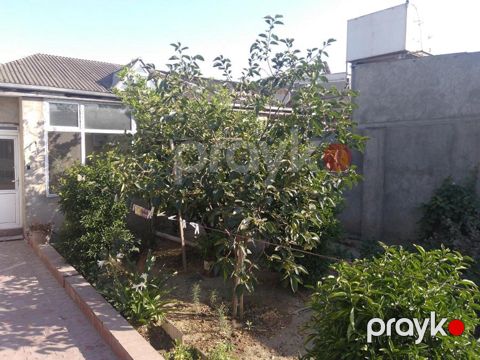 Satılır 6 otaqlı həyət evi/bağ evi 180 m²