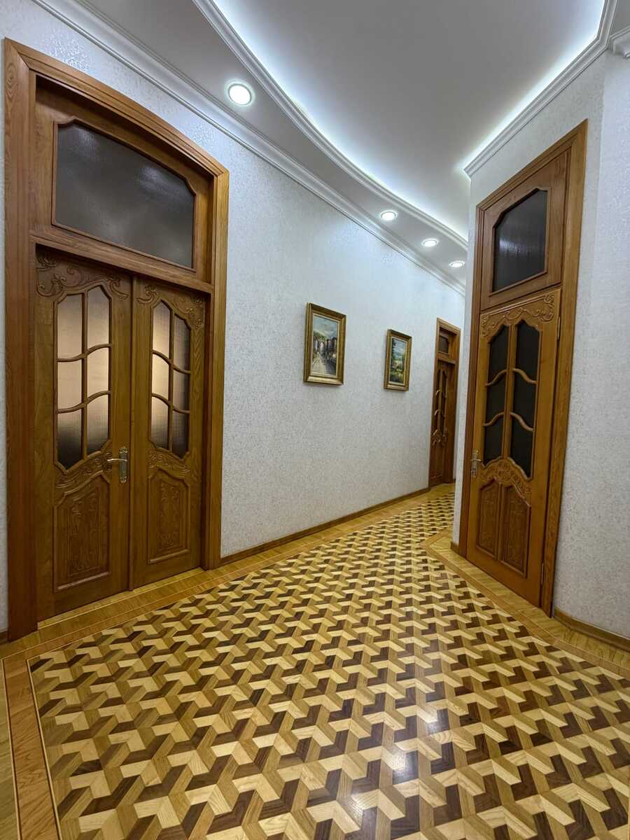 Satılır 7 otaqlı köhnə tikili 450 m² — Mənzil, Bakı (12)