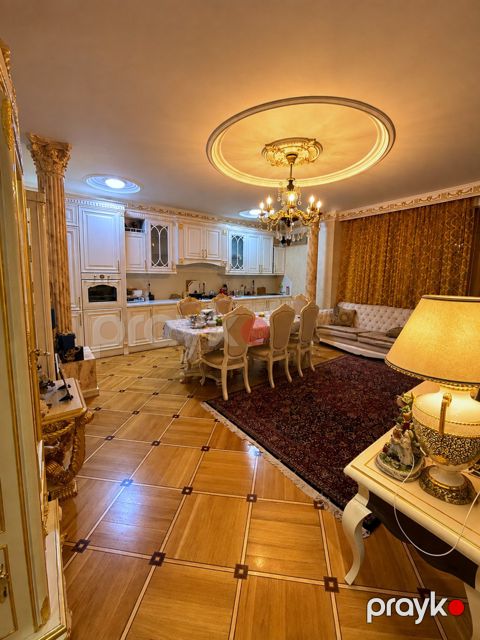 Satılır 3 otaqlı yeni tikili 110 m²