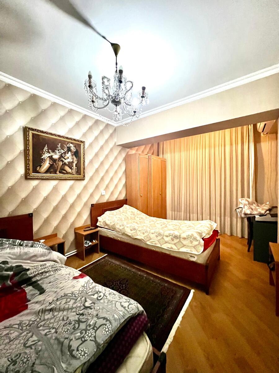 Satılır 4 otaqlı köhnə tikili 126 m² — Mənzil, Bakı (7)