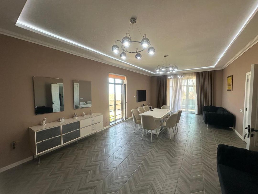 Satılır 7 otaqlı həyət evi/bağ evi 400 m² — Ev, villa, Bakı (5)