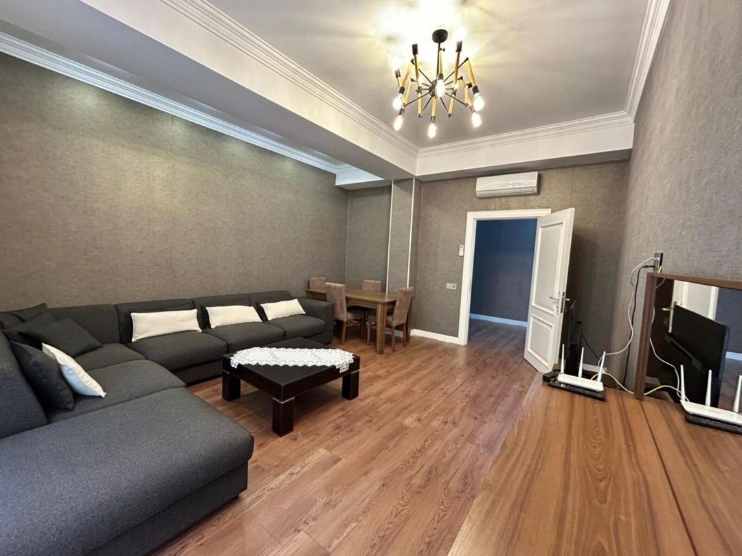İcarəyə verilir 4 otaqlı yeni tikili 145 m² — Mənzil, Bakı (2)