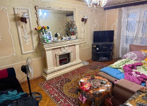 Satılır 3 otaqlı köhnə tikili 70 m² — Bakı
