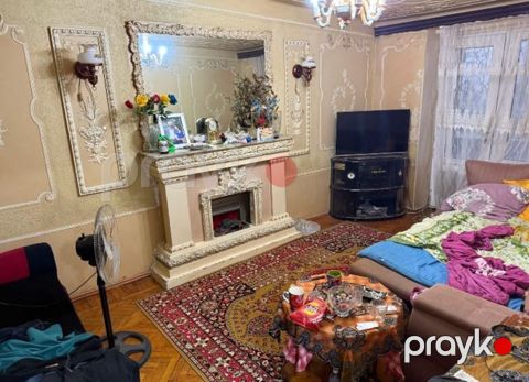 Satılır 3 otaqlı köhnə tikili 70 m²