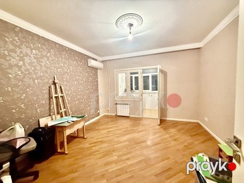 Satılır 3 otaqlı köhnə tikili 70 m²