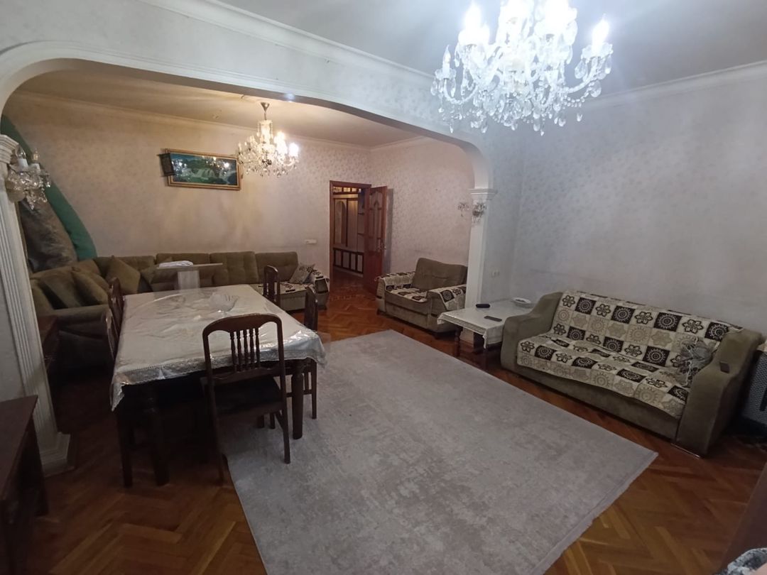 Satılır 5 otaqlı köhnə tikili 120 m² — Mənzil, Bakı (8)