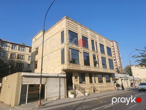 Satılır obyekt 950 m²