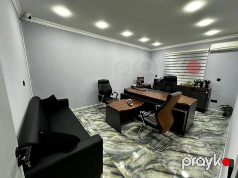 İcarəyə verilir 4 otaqlı ofis 80 m²