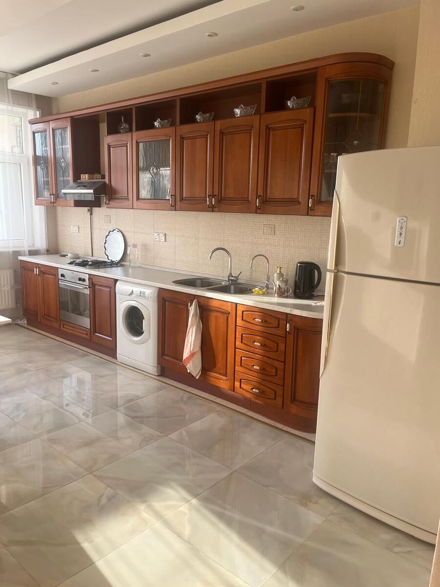 İcarəyə verilir 3 otaqlı yeni tikili 140 m² — Mənzil, Bakı (4)