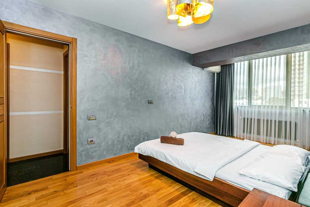 İcarəyə verilir 2 otaqlı köhnə tikili 88 m² — Mənzil, Bakı (12)