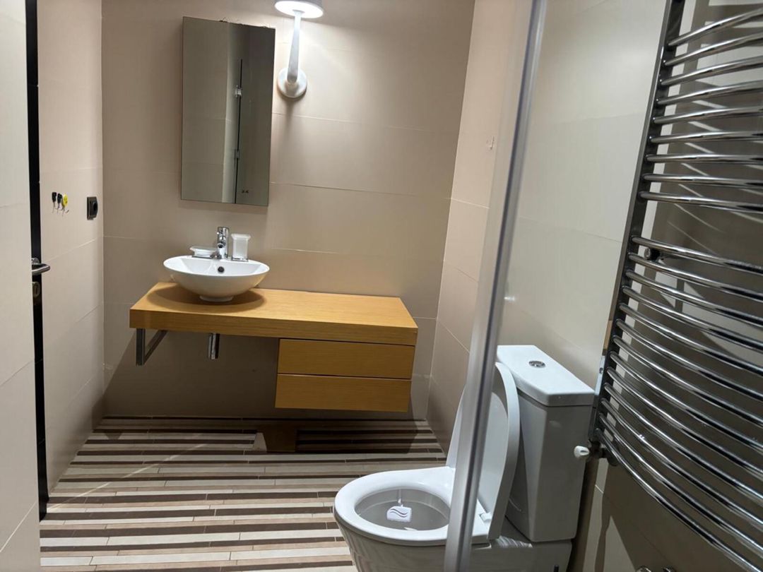 İcarəyə verilir 5 otaqlı yeni tikili 190 m² — Mənzil, Bakı (11)