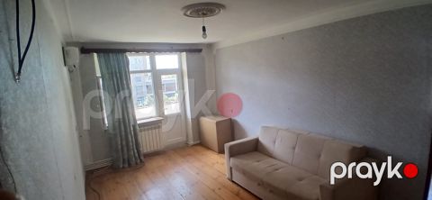 Satılır 2 otaqlı köhnə tikili 46 m²