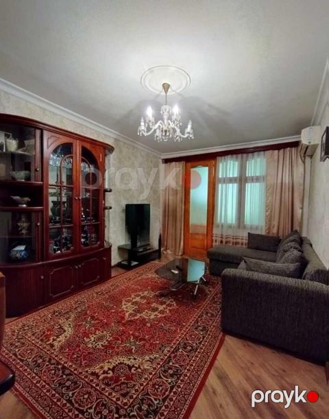 Satılır 2 otaqlı köhnə tikili 42 m²