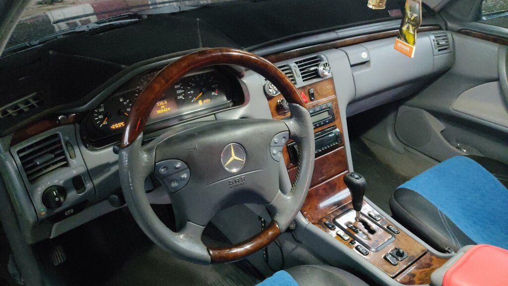 Mercedes E 240, 2.4 L, 1999 il, 359 000 km — Avtomobillər, Salyan (12)