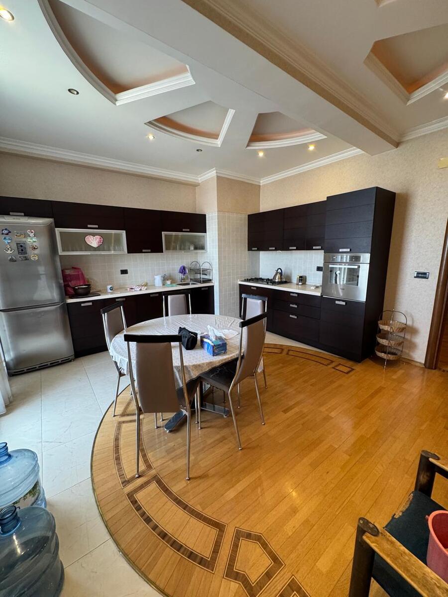 Satılır 4 otaqlı yeni tikili 185 m² — Mənzil, Bakı (3)